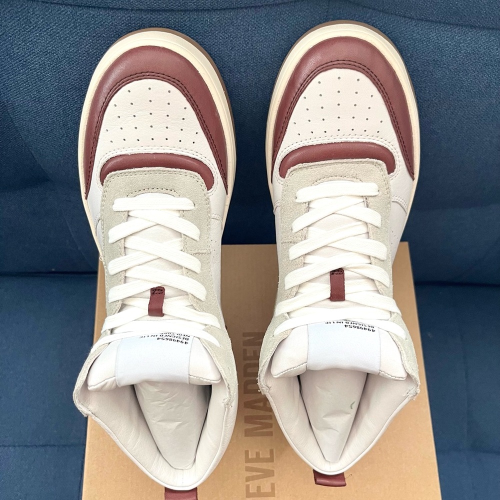 NEW Steve Madden Quality LEATHER Womens Sneakers Shoes White Burgundy size 6 - Picture 13 of 16